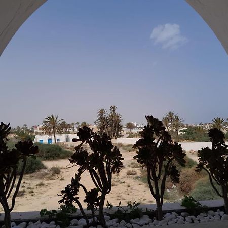 Studio Rouge Cosy A Dar Lili Djerba Mezraia Luaran gambar