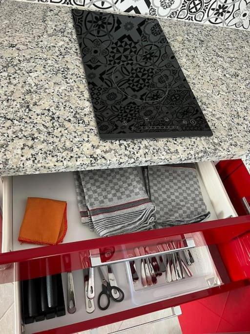 Studio Rouge Cosy A Dar Lili Djerba Mezraia Luaran gambar