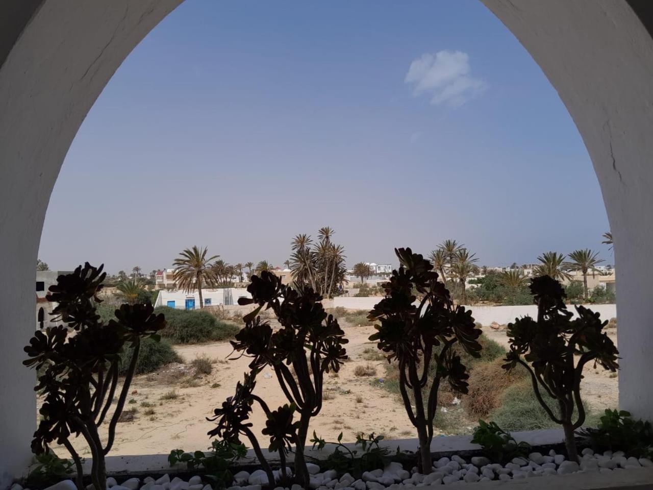 Studio Rouge Cosy A Dar Lili Djerba Mezraia Luaran gambar